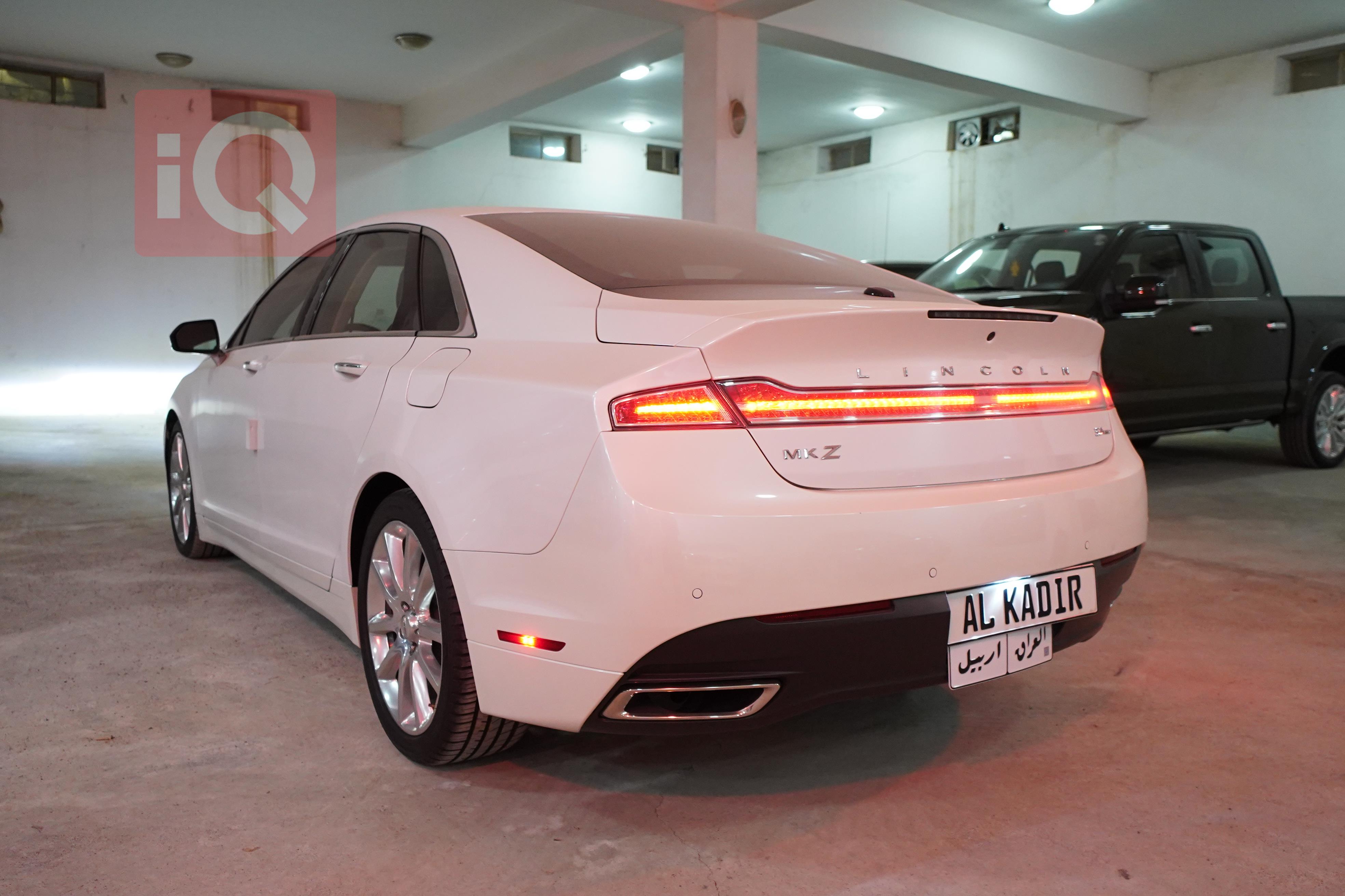 لینکۆڵن MKZ